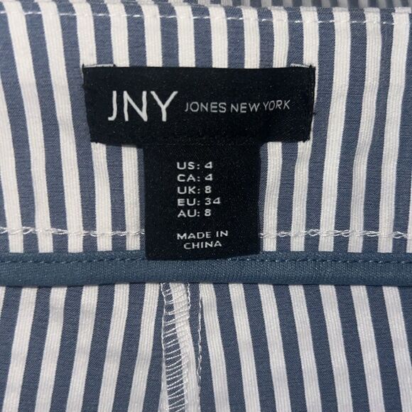 Jones New York blue and white striped pull on style pants - Picture 8 of 8